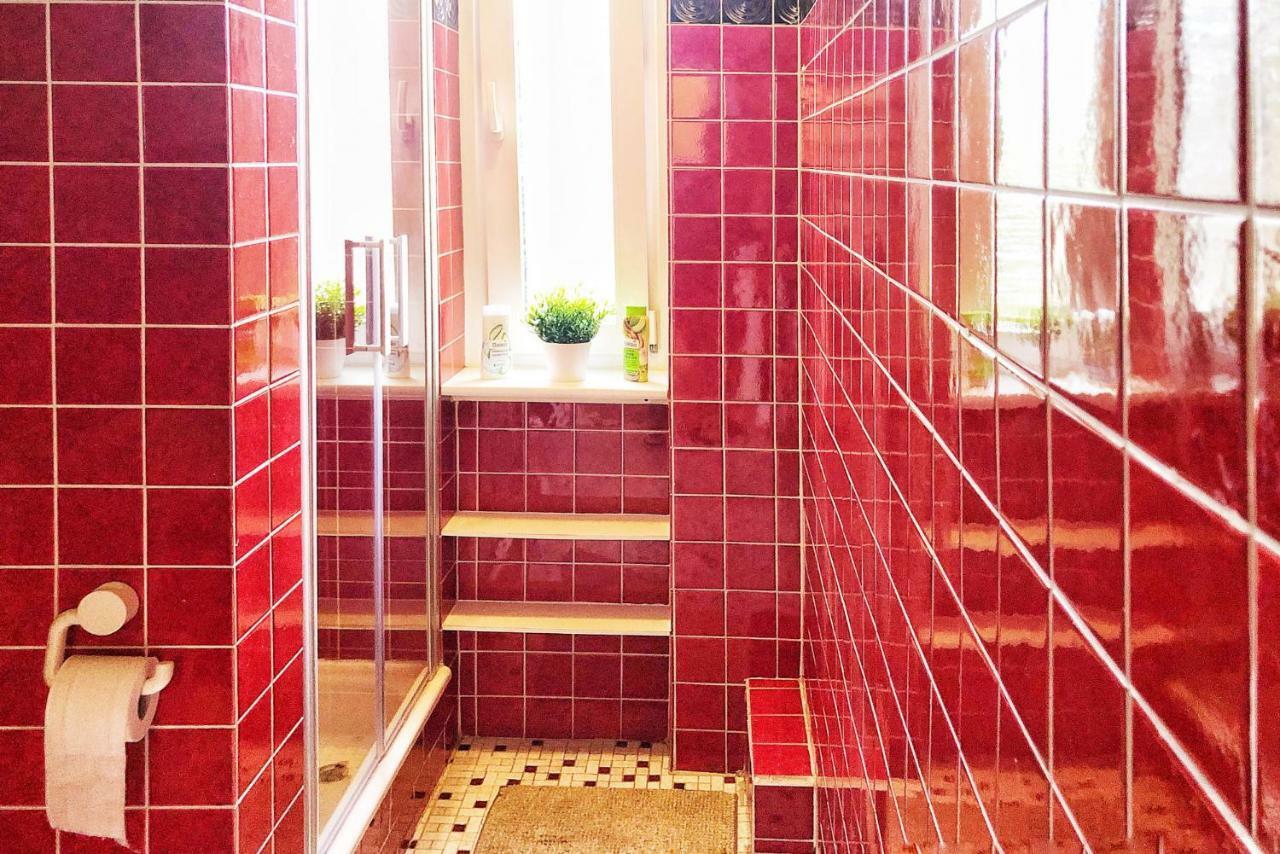Wunderschoene Altbauwohnung Mit Flair In Βούρπεταλ Εξωτερικό φωτογραφία