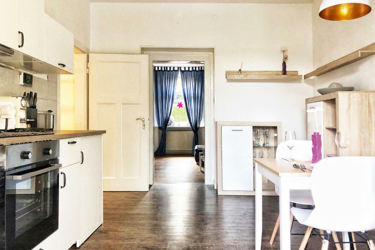 Wunderschoene Altbauwohnung Mit Flair In Βούρπεταλ Εξωτερικό φωτογραφία